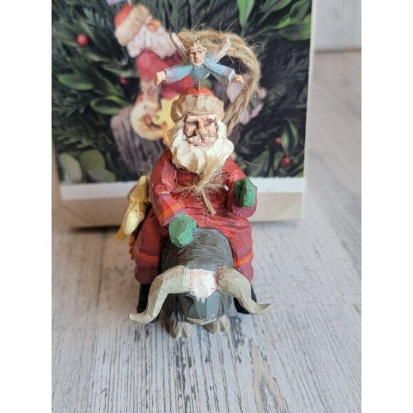 Hallmark folk art 1995 guiding Santa ornament Xmas - Picture 6 of 7